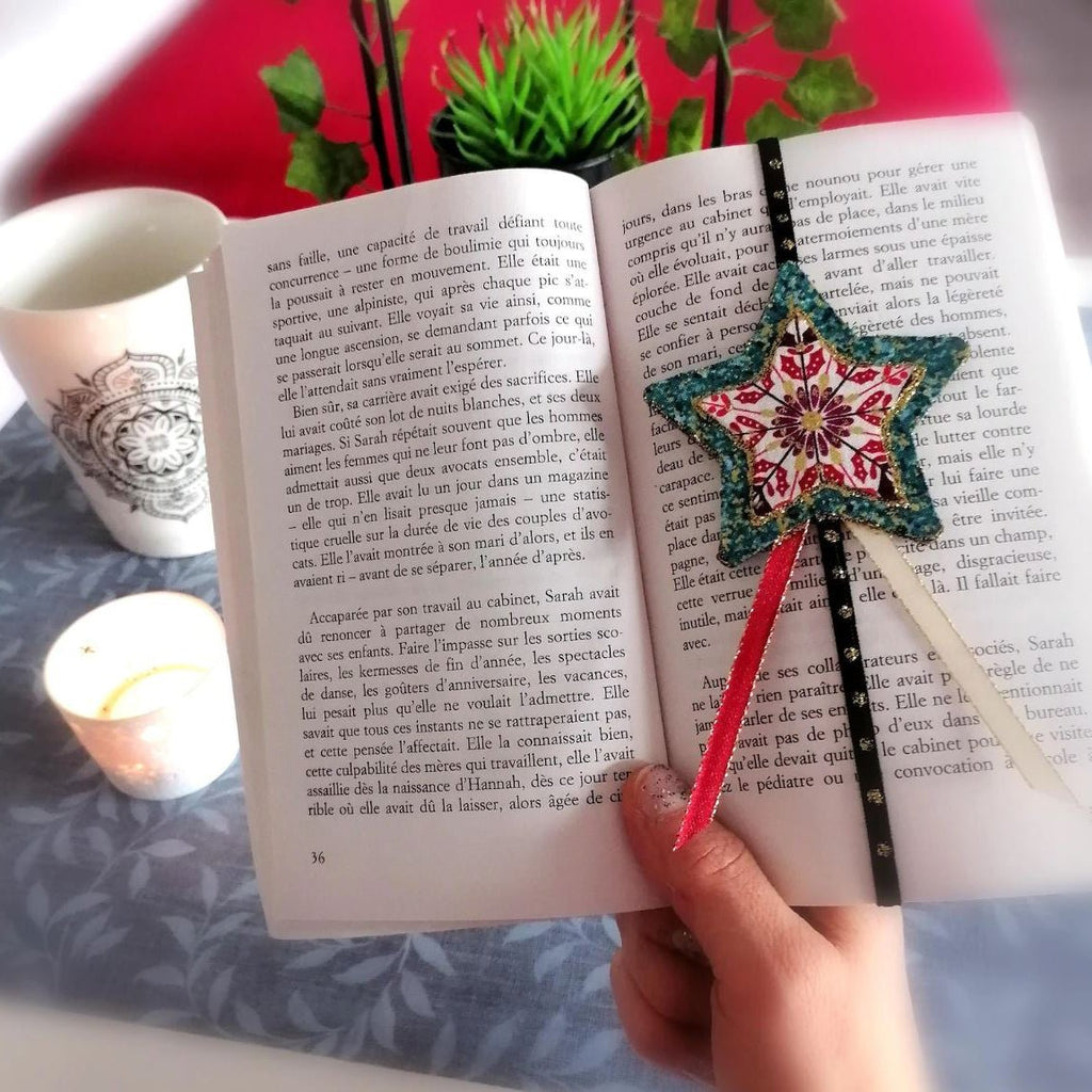 Marque - pages élastique Étoiles de Noël en tissu. - CARMANO by Les créas K.ro
